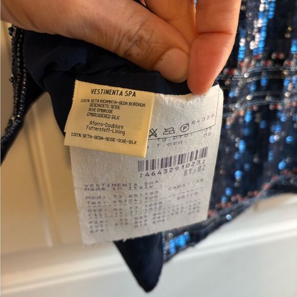 !!SOLD!! Giorgio Armani Silk Beaded and Sequin Blouse Designer brand - Picture 6 of 11